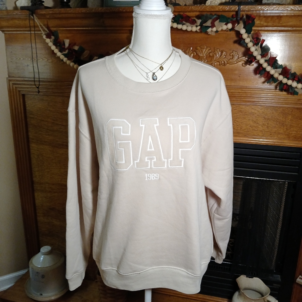 GAP 1969 Cream Crewneck Sweatshirt With Gap Logo